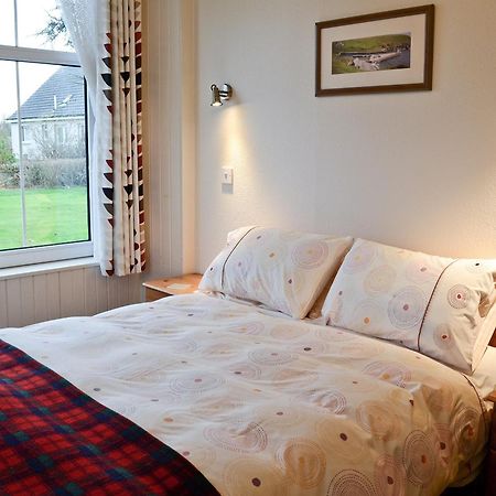 Gladstone Cottage Castletown  Bagian luar foto