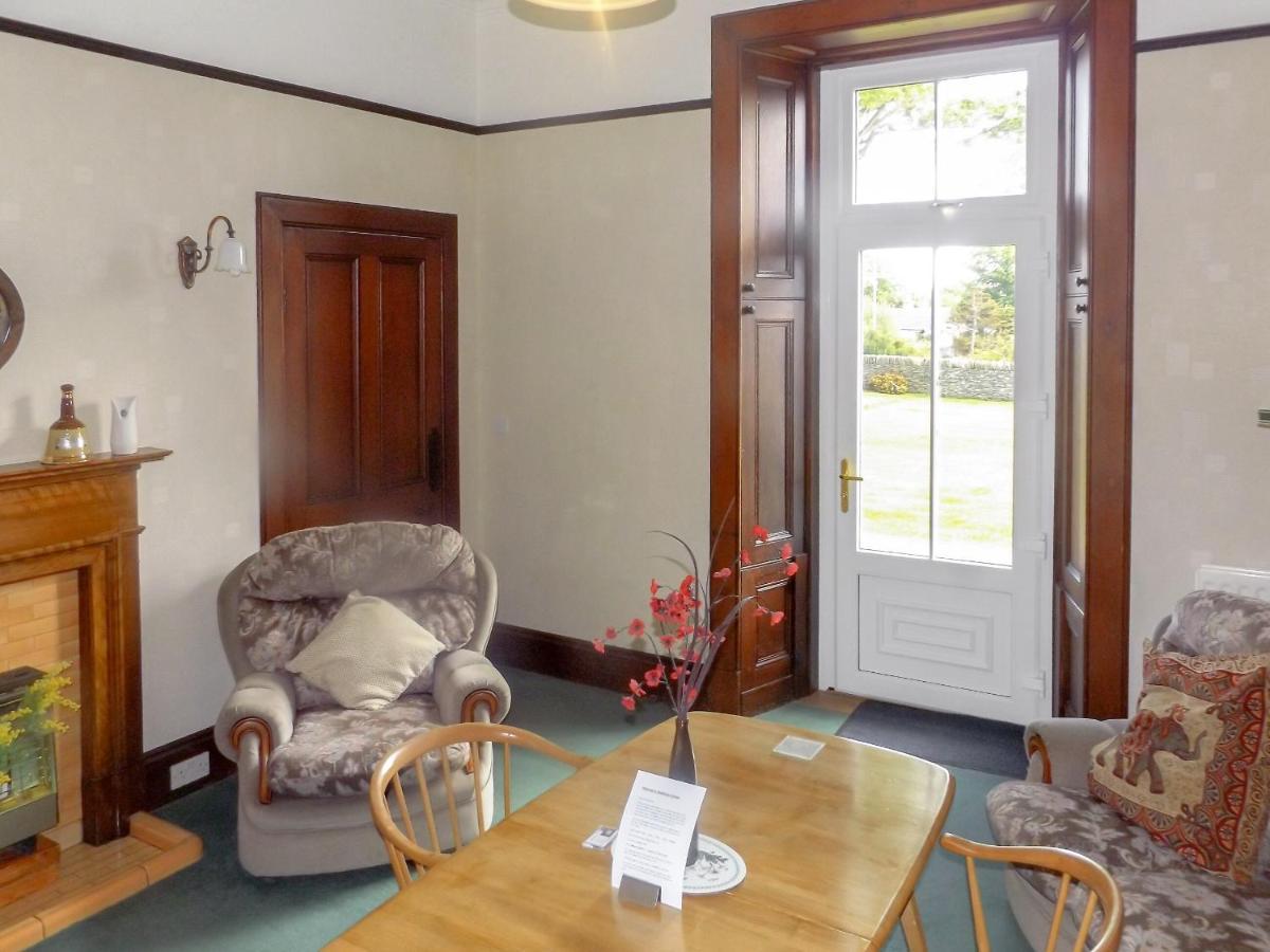 Gladstone Cottage Castletown  Bagian luar foto